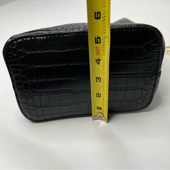 AOTA Elena Vegan Black Mock Croc Embossed Bucket Crossbody Bag Black NWT - Picture 15 of 16